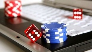 Filipino player watching a live dealer baccarat game on otsobet mobile browser